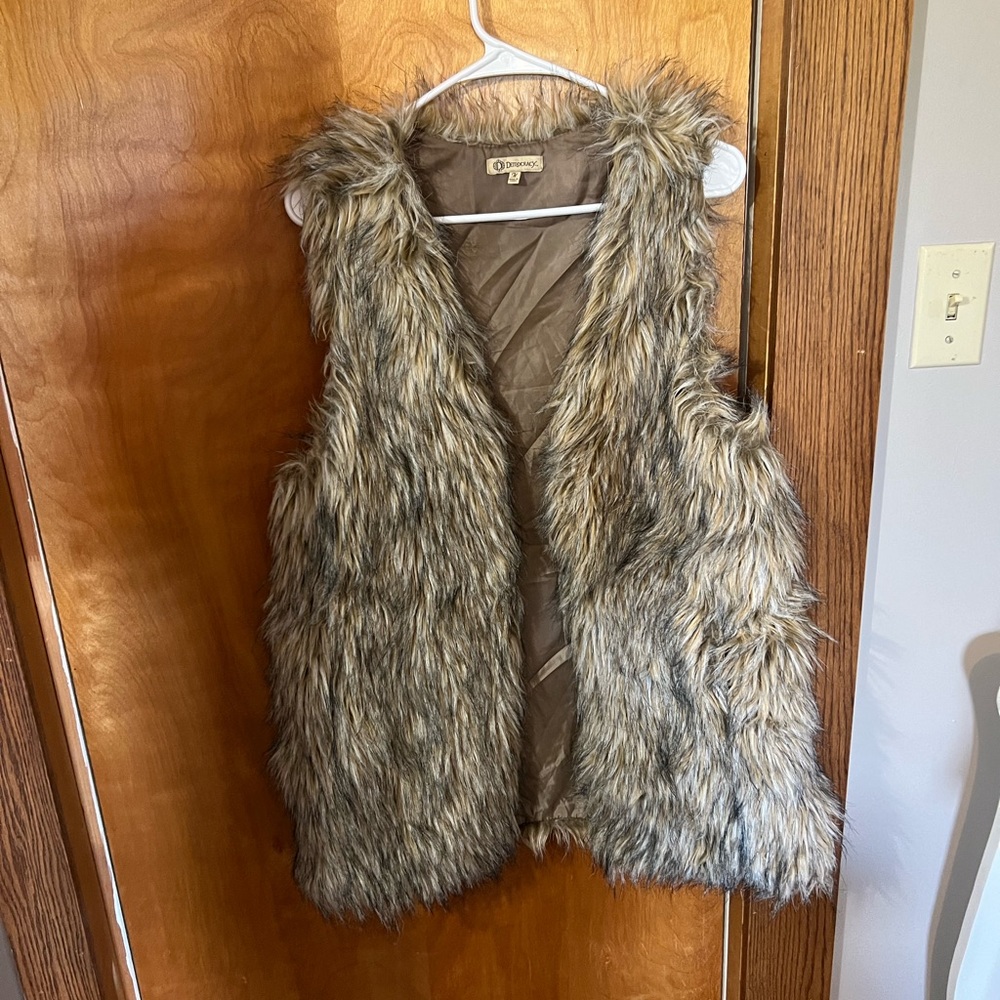 fur vest